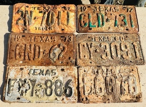lot 304 image: Six Vintage Texas License Plates