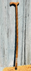 lot 317 image: Hand Made And Carved Twisted Wood Walking Cane WDerby Style Handle