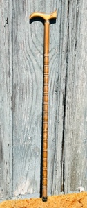 lot 328 image: Incredible Vintage Wooden Cane WDerby Style Handle