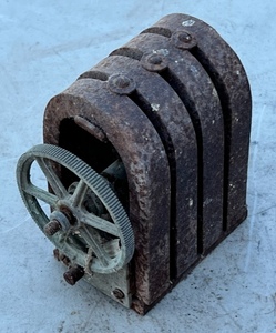 lot 335 image: Vintage Crank Telephone MagnetoGenerator