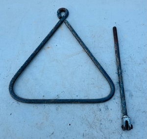 lot 343 image: Vintage Triangle Dinner Bell W Striker
