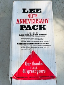 lot 349 image: Lee 40th Anniversary Pack W Reloader Press & Lee Modern Reloading Book