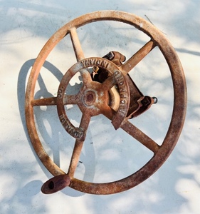 lot 352 image: 1904 Advance Steam Tractor Cut-Off Wheel