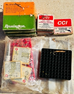 lot 376 image: Large Lot of Remington & CCI Primers