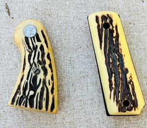 lot 385 image: Vintage Colt Franzite Official Police Grips & .45 Grips