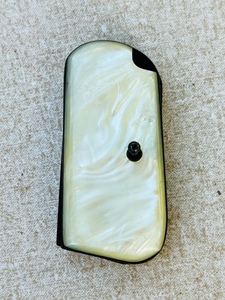 lot 387 image: Pearl Handled Pistol Grips