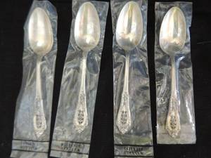 lot 391 image: WALLACE STERLING SILVER - ROSE POINT - TABLESSOUP SPOONS QTY 4  WT PER 50 GMS  TWT 200 GMS