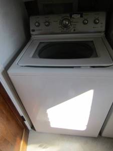 lot 64 image: Maytag  Centennial top load washer electric works with 5 cycles