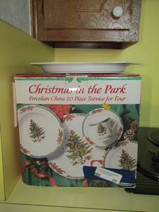 lot 66 image: Christmas in the park China dish set new, service for 4