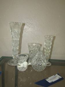 lot 67 image: crystal lot includes 8- 6 single rose vase, and other crystal