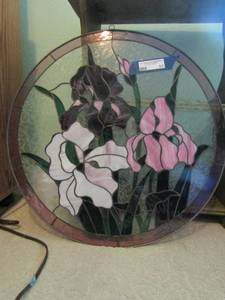 lot 51 image: STAINED GLASS  PURPLE & PINK IRIS Oval 23 diameter