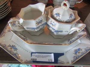 lot 11 image: Harmony House 3696 Versailles  CHINA OBLONG  VEGETABLE BOWL   1310  , PLATTERr and creamer and sugar dish