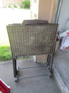 lot 95 image: Brown vintage set of wicker tv trays