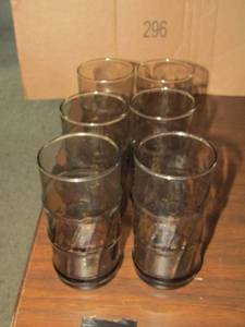 lot 178 image: black and clear spiral tea glasses qty 6