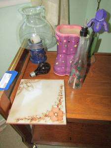 lot 248 image: Pair of glass boots it�s a sentsy warmer, glass globe tea light candle , decretive glass bottle, 1010 decretive tile piece