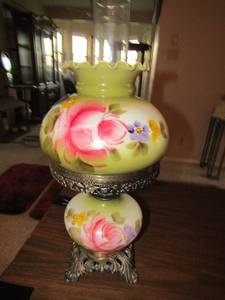 lot 271 image: GONE WITH THE WIND  Lamp, 18 tall vintage