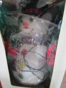 lot 290 image: 19 fiber optic Animated snowman