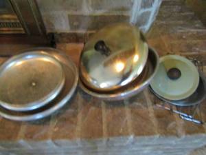 lot 324 image: Lot of pot and pan lids only