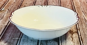 lot 55 image: Vintage Style House Fine China Serving Bowl - Embassy White and Silver