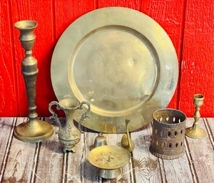 lot 65 image: Eight Piece Brass Lot With Platter Made in India
