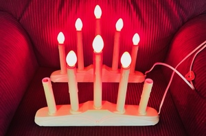 lot 78 image: Vintage Christmas Electric Red Light Candles- Just Like Grandma Used to Have