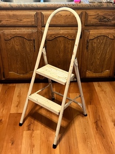 lot 83 image: Vintage Two Step Kitchen Ladder