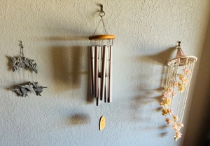 lot 84 image: Lot of 3 Outdoor Windchimes