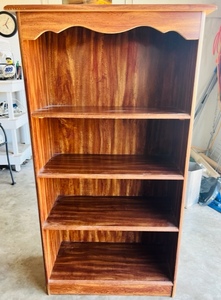 lot 87 image: 48x 29 Bookshelf