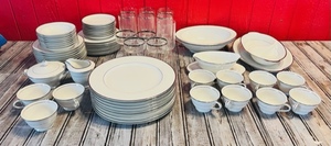 lot 11 image: 70 Piece Style House Fine China - Platinum Wedding Band