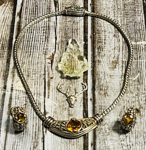 lot 22 image: Vintage MX Amber Stones Earrings &amp Necklace W Deer Skull with Turquoise Stone and Glass Indian Arrowhead