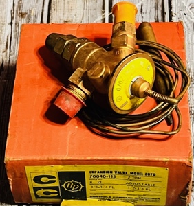 lot 115 image: Controls Company of America&nbsp Model 207D AC Expansion Valve 2 Ton R-12 Adjustable