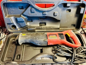 lot 48 image: Craftsman Professional 12amp Reciprocating Saw Model 172.266720
