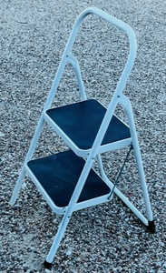 lot 145 image: 2 Step Kitchen Step Ladder