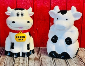 lot 161 image: Two 11 Vintage Cookie Jars- 1992 Mooing Cookie Jar &amp Older Ceramic