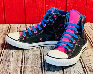 lot 164 image: Girls Converse Chuck Taylor All-Stars Pink, Blue, &amp Black Tennis Shoes Size 4
