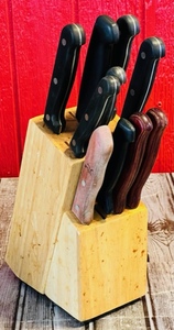 lot 178 image: Kitchen Knife Set W Tramontina, Gourmet Traditions, &amp Stainless Steel Knives
