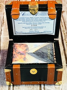 lot 181 image: Limited Edition Titanic Trading Card Set in Miniature Leather Steamer Trunk #2792 of 10,000 WCOA