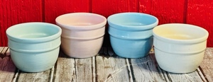 lot 189 image: Four 4 Pastel Ceramic Bowls