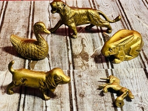 lot 213 image: Vintage Five Piece Menagerie of Brass Animals