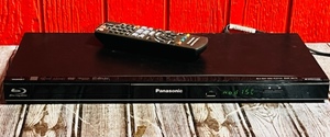 lot 216 image: Panasonic DMP-BD75 Blue-Ray Disc Player W Remote