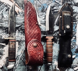 lot 20 image: Vintage Western L36 Fixed 5 12 Blade Hunting Knife WLeather Sheath &amp Unbranded Hunting Knife WLeather Sheath and Whetstone