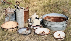 lot 102 image: Huge Lot of AntiqueVintage Washtub, Slop Pots, Kerosene Cans, Sprayer, and Jugs