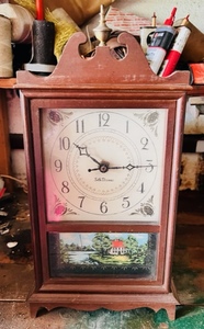 lot 90 image: Seth Thomas Pillar &amp Scroll Wooden Shelf Clock
