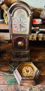 lot 91 image: Rare Sunbeam Pendulum Clock &amp Decorative Vintage Wall Clock