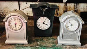 lot 122 image: Vintage Heavy Wooden Elks Head Clock Made in India &amp Two Matching Decorative Shelf Clocks