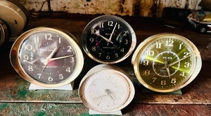 lot 125 image: Three Vintage Westclox Big Bens (one with the awesome green face) &amp One Baby Ben (With copper or brass body) Wind Up Alarm Clocks