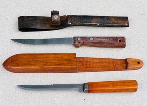lot 131 image: Vintage Imperial Diamond Edge &amp Stainless Sweden Fillet Knives W Leather &amp Wood Sheathes