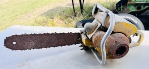 lot 147 image: Rare Vintage David Bradley for Sears Roebuck Chainsaw