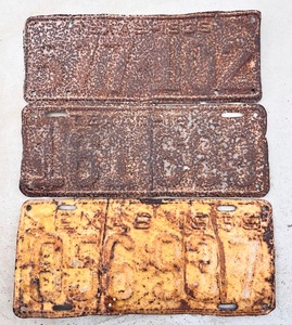 lot 179 image: Three Vintage 1933-1935 License Plates