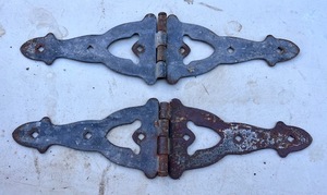 lot 197 image: Two AntiqueVintage Barn Door Hinges
